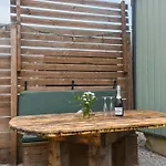 Bracken Hut At Copy House Hideaway