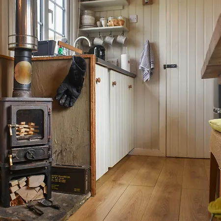 Bracken Hut At Copy House Hideaway * Earby